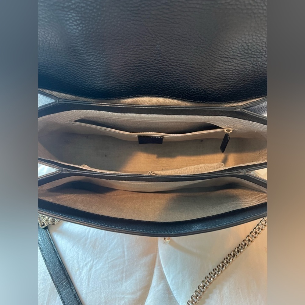 Authentic Gucci Black Calfskin Leather GG Interlocking Crossbody Bag Purse - Picture 8 of 17